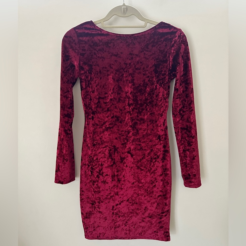 90s/Y2K crushed velvet holiday party mini dress long sleeve with scoop back